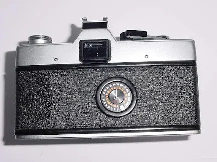 Key Features Minolta SRT 101